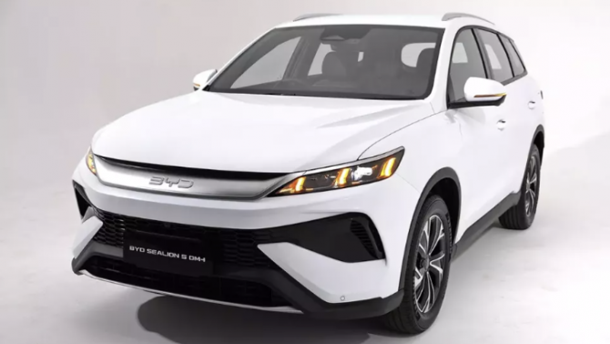 Xăng tăng, có nên chọn xe hybrid: BYD Sealion 5 chạy 110 km không tốn nhiên liệu, giá từ 622 triệu