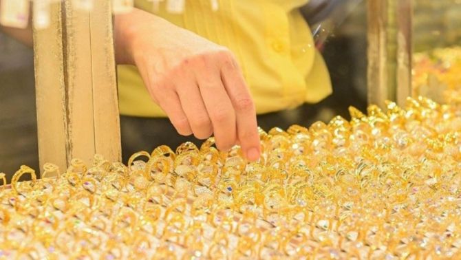 Giá vàng 'nhảy múa' thất thường: Chỉ nguyên nhân cốt lõi, cảnh báo nhà đầu tư cần đặc biệt lưu ý!