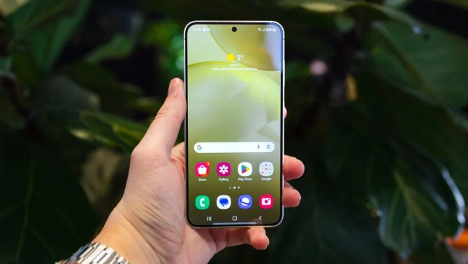 Giá Galaxy S24 5G cuối tháng 3, giảm cực mạnh, hạ đo ván iPhone 17e dễ dàng vì vừa rẻ, vừa có AI xịn