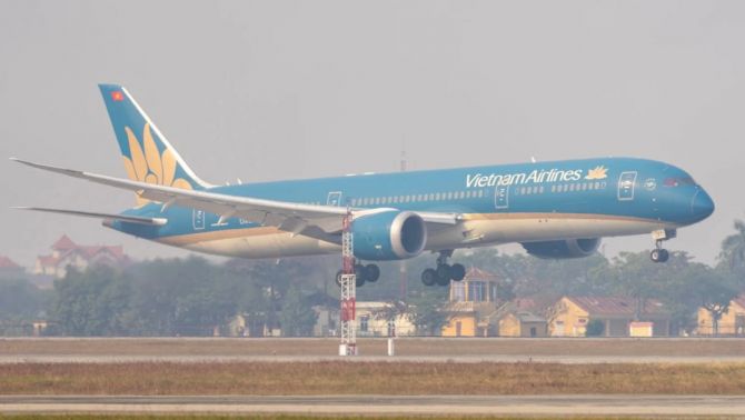 Đề xuất áp phụ thu giá vé máy bay lên tới 553.000 đồng vì giá dầu tăng vọt