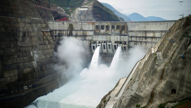 Đây là cỗ máy phát điện lớn nhất thế giới, dùng sức nước đạt tới 1000MW vượt xa máy tai đập Tam Hiêp