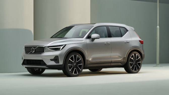 Giá xe Volvo mới nhất cuối tháng 3/2026: ‘Chuẩn mực an toàn’ XC40, XC60, XC90 vẫn 'hút' khách Việt