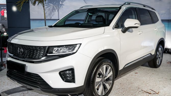 Mẫu SUV 7 chỗ mới chính thức ra mắt giá rẻ 'giật mình' 570 triệu đồng: Chất ngang cơ Toyota Fortuner