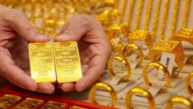 Giá vàng hôm nay (chiều 31/3): SJC, vàng nhẫn hạ nhiệt sau nhịp tăng sáng, thế giới phục hồi từ đáy nhiều tháng