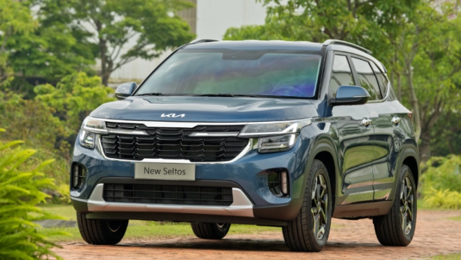 Kia Seltos thêm hai phiên bản mới ‘full option’: Có ADAS, cửa sổ trời, ‘đe nẹt’ Toyota Yaris Cross