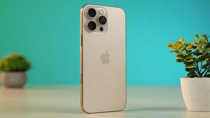 iPhone Pro Max Titan mới cuối cùng gọi tên iPhone 16 Pro Max 256GB, rẻ hơn iPhone 17 Pro Max 7 triệu
