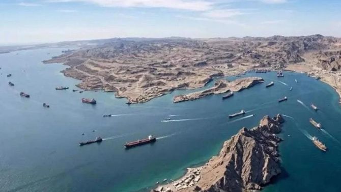Iran tính kiểm soát eo biển Hormuz thời gian dài, Mỹ phát cảnh báo liên quan vận chuyển dầu khí và nguồn cung năng lượng