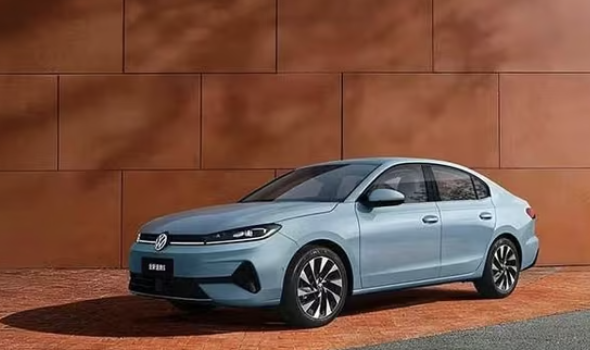 Điểm tin ô tô 6/4: Sedan Volkswagen chỉ từ 305 triệu, xe điện Ford  giảm tới 900 triệu đồng