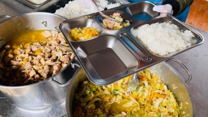 Vụ 300 tấn thịt lợn bệnh 'lọt' bếp ăn trường học: 26 trường công lập liên quan, có cả cơ sở mầm non!