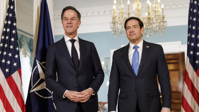 Không ủng hộ Mỹ trong chiến dịch Iran, một số nước NATO đối mặt nguy cơ bị Donald Trump trừng phạt