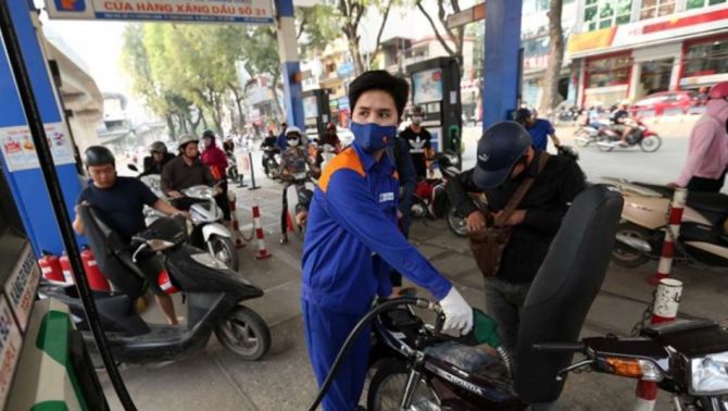 Giá xăng dầu hôm nay đảo chiều giảm: Sở Xây dựng TP.HCM có văn bản khẩn gửi Bộ Xây dựng và Cục Đường bộ