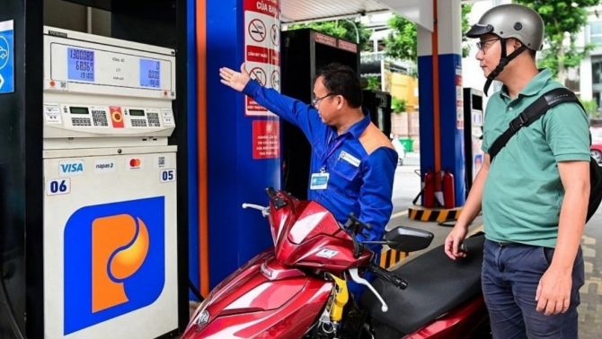 Quốc hội chốt phương án thuế xăng dầu hôm nay, đề xuất giảm sâu nhiều loại thuế gây chú ý