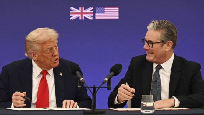 Thủ tướng Anh nói ‘không’ trước sức ép từ ông Trump: Chuyện gì đang xảy ra giữa Anh và Mỹ?