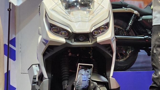 ‘Vua xe ga’ 188cc mới chính thức ra mắt giá 56 triệu đồng: Thiết kế nét hơn Honda Air Blade và Vario