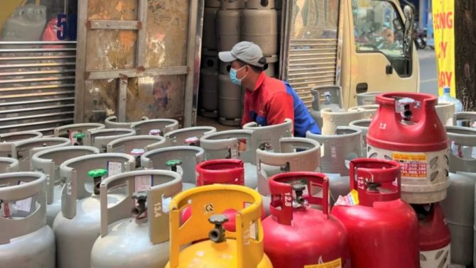 Giá gas hôm nay 17/4 biến động theo khu vực: Đà Nẵng giảm sâu, Hải Phòng tăng, các nơi còn lại diễn biến ra sao?