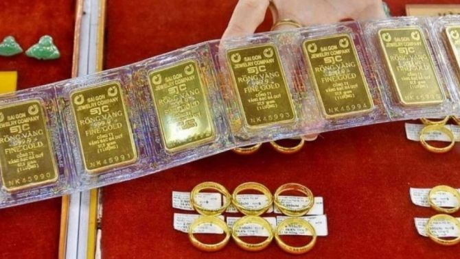Giá vàng hôm nay 'hồi sức' nhẹ sau 1 tuần giằng co: Chi tiết bảng giá vàng miếng SJC, vàng nhẫn trơn