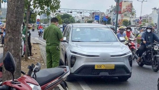 Nguyên nhân khiến tài xế taxi bất ngờ tử vong sau cuộc gọi điện cho người thân tại đại lộ TP.HCM