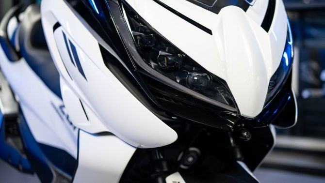 ‘Vua xe ga’ mới chính thức ra mắt khắc chế cứng cả Honda SH và SH Mode: Có màn TFT khủng, giá dễ mua