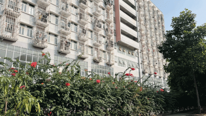 TP.HCM: Danh tính nữ sinh rơi từ trên cao xuống tử vong ở ký túc xá, công an thông tin nóng vụ việc?