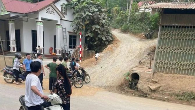 Đánh con lúc 3 giờ sáng, bỏ mặc đến chết rồi mang đi chôn: Lộ thêm chi tiết mới vụ án ở Lào Cai