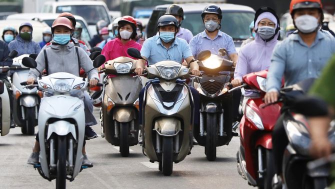 Điều gì sẽ xảy ra khi xe máy xăng bị ‘chặn cửa’ phố cổ Hà Nội?