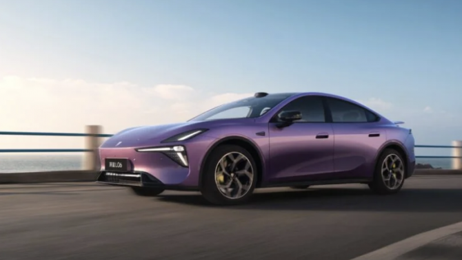 Sedan điện cỡ D giá chưa tới 500 triệu lộ diện: 272 mã lực, có đủ sức thách thức Toyota Camry?