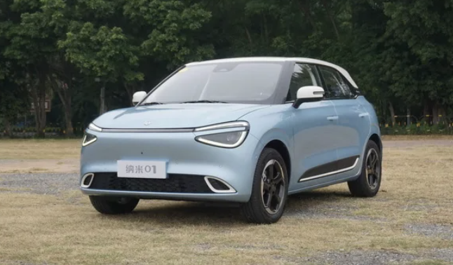 SUV điện đô thị cỡ A chỉ 323 triệu ra mắt: ‘Quyết đấu’ Kia Sonet nhờ thiết kế cá tính, trang bị dày