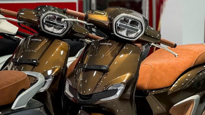 ‘Vua xe ga’ 160cc mới của Honda về đại lý Việt giá 72,5 triệu đồng: Thiết kế chất hơn SH và SH Mode