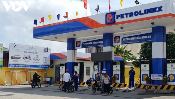 Giá xăng dầu hôm nay 30/4: Xăng RON 92, RON 95 vẫn siêu rẻ, dầu diesel đảo chiều tăng mạnh nhất 1.475 đồng/lít