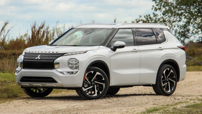 Chủ xe Mitsubishi cần chú ý: Hơn 108.000 xe Outlander bị triệu hồi vì lỗi cửa sau gây mất an toàn