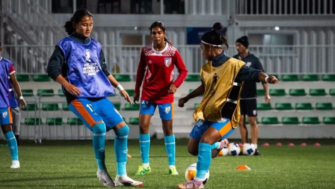 Kết quả bóng đá U17 Ấn Độ vs U17 Nhật Bản - VCK U17 nữ châu Á 2026: U17 Việt Nam hưởng lợi lớn
