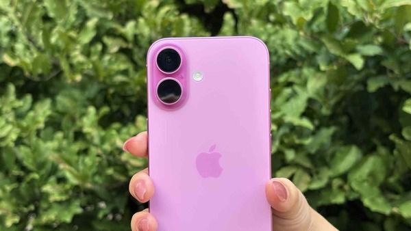 iPhone 17 là smartphone bán chạy nhất thế giới, Samsung chiếm đa số Top 10