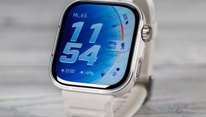 Đây là đối thủ của Apple Watch Ultra 3, dung lượng pin lên tới 10 ngày