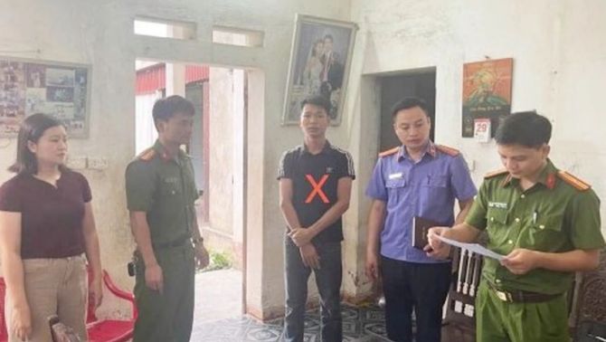 Danh tính nam thanh niên biến trang trại chăn nuôi thành ‘xưởng’ sản xuất mỹ phẩm đang hot trên mạng