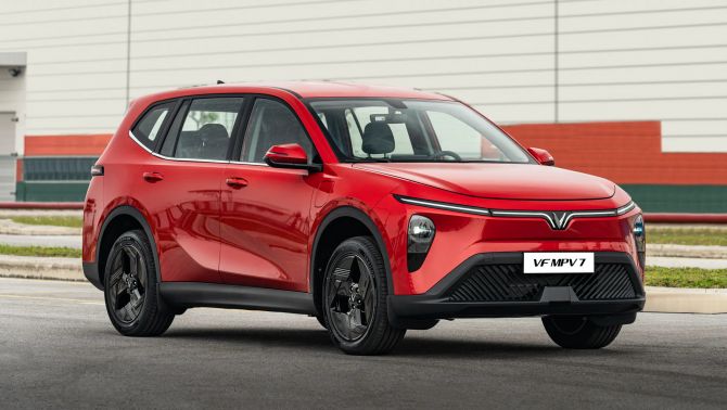 VinFast VF MPV 7 – mẫu xe cho gia đình gây chú ý: Rộng rãi như Carnival, chạy tiết kiệm hơn xe xăng