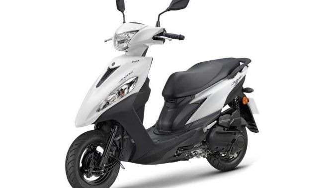 Tin xe trưa 14/5: Yamaha chính thức ra mắt ‘cơn ác mộng’ của Honda Vision với giá rẻ, động cơ 125cc ngang SH Mode