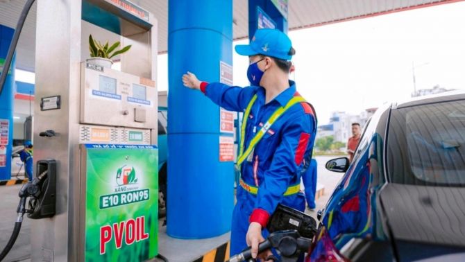 Thói quen gần hết xăng mới đổ: Tưởng tiết kiệm nhưng lại 'bào mòn' ô tô