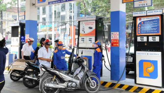 Giá xăng dầu hôm nay 19/5: Xăng dầu thế giới ‘thoát hiểm’, xăng RON92, RON95, dầu diesel chịu sức ép lớn 
