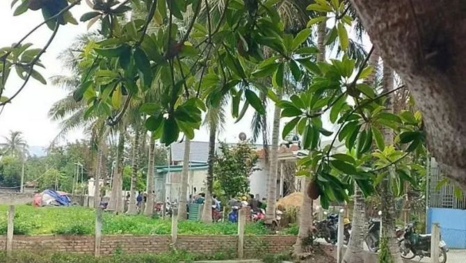 Vụ con trai tử vong sau khi cãi nhau với bố ruột: Hé lộ người cầm hung khí đòi chém đầu tiên