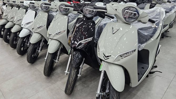 Bảng giá xe máy điện VinFast cuối tháng 5/2026: Ưu đãi mạnh, lấn át xe máy Honda và Yamaha vì quá rẻ