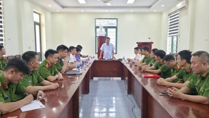Danh tính gã đàn ông say rượu tấn công cán bộ công an, dọa ‘cho lây HIV’ ở Hải Phòng