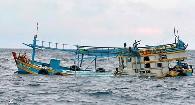 Phép màu đã xảy ra, tìm thấy 9 trong số 11 người đột ngột mất tích trên tàu cá ở Bạch Long Vĩ