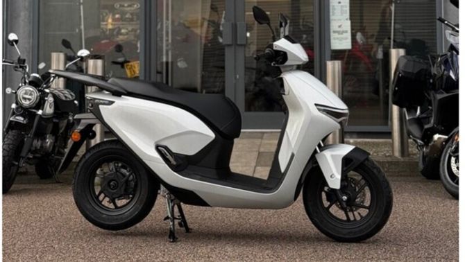 Honda CUV e: chính thức về đại lý Việt Nam: Xe điện mới giá từ 45 triệu đồng, 'thách thức' VinFast Evo
