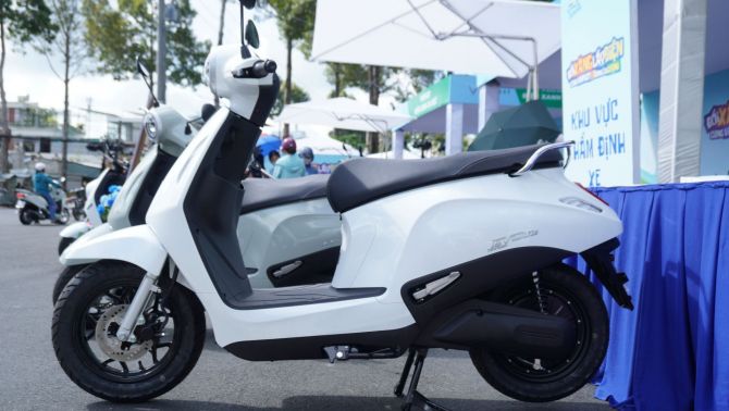 Ưu đãi mùa hè tới 16%, VinFast Evo Lite ‘đốt nóng’ thị trường xe điện Việt
