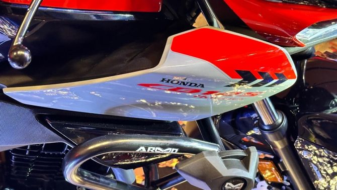 Tin xe máy 7/6: Honda mở bán ‘huyền thoại côn tay’ 125cc mới khác biệt Winner R, giá 47,5 triệu đồng