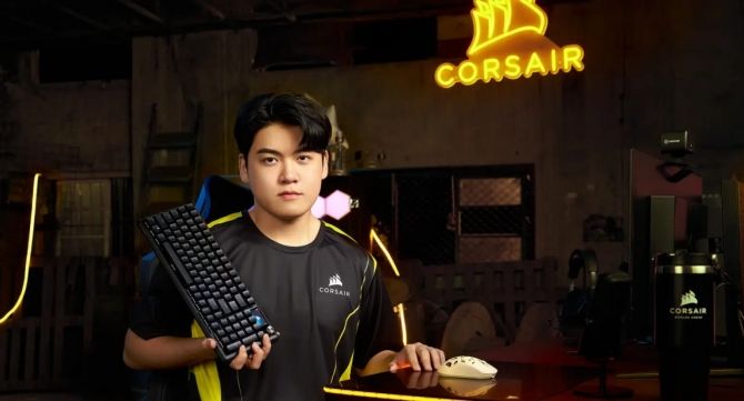 Sắm gaming gear chất như Gumayusi, bộ sản phẩm kết hợp với Corsair giá như thế nào?
