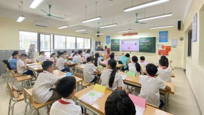 Từ 11/6, hoạt động dạy thêm tại Hà Nội có thay đổi, điểm nào tác động tới giáo viên và phụ huynh?