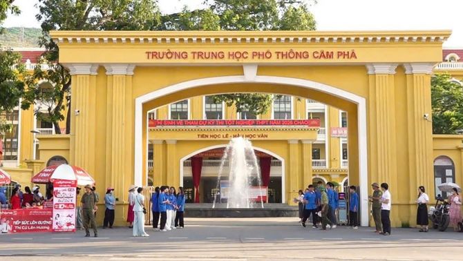 Thí sinh phản ánh bị giám thị gợi ý cho bạn xem bài trong kỳ thi tốt nghiệp THPT, Sở GD-ĐT Quảng Ninh nói gì?
