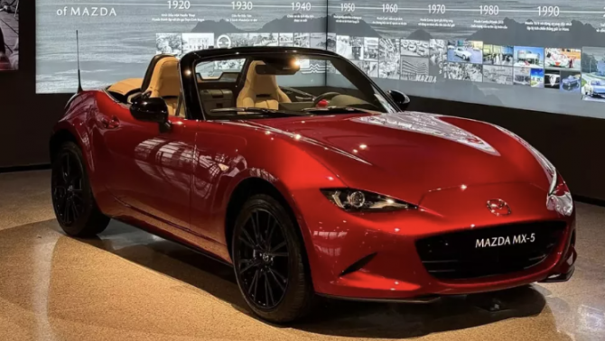 Đánh giá Mazda MX-5 2026: Xe thể thao dành cho người mê cảm giác lái, có đáng mua hơn Subaru BRZ?