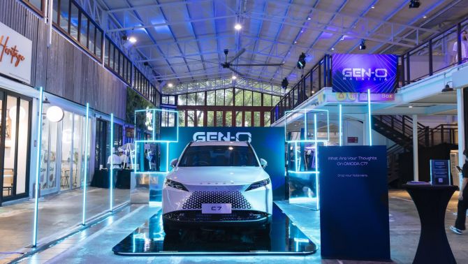 Omoda C7 sắp trình làng: SUV hạng C mạnh 360 mã lực, pin Blade BYD, tăng 'sức ép' lên Mazda CX-5